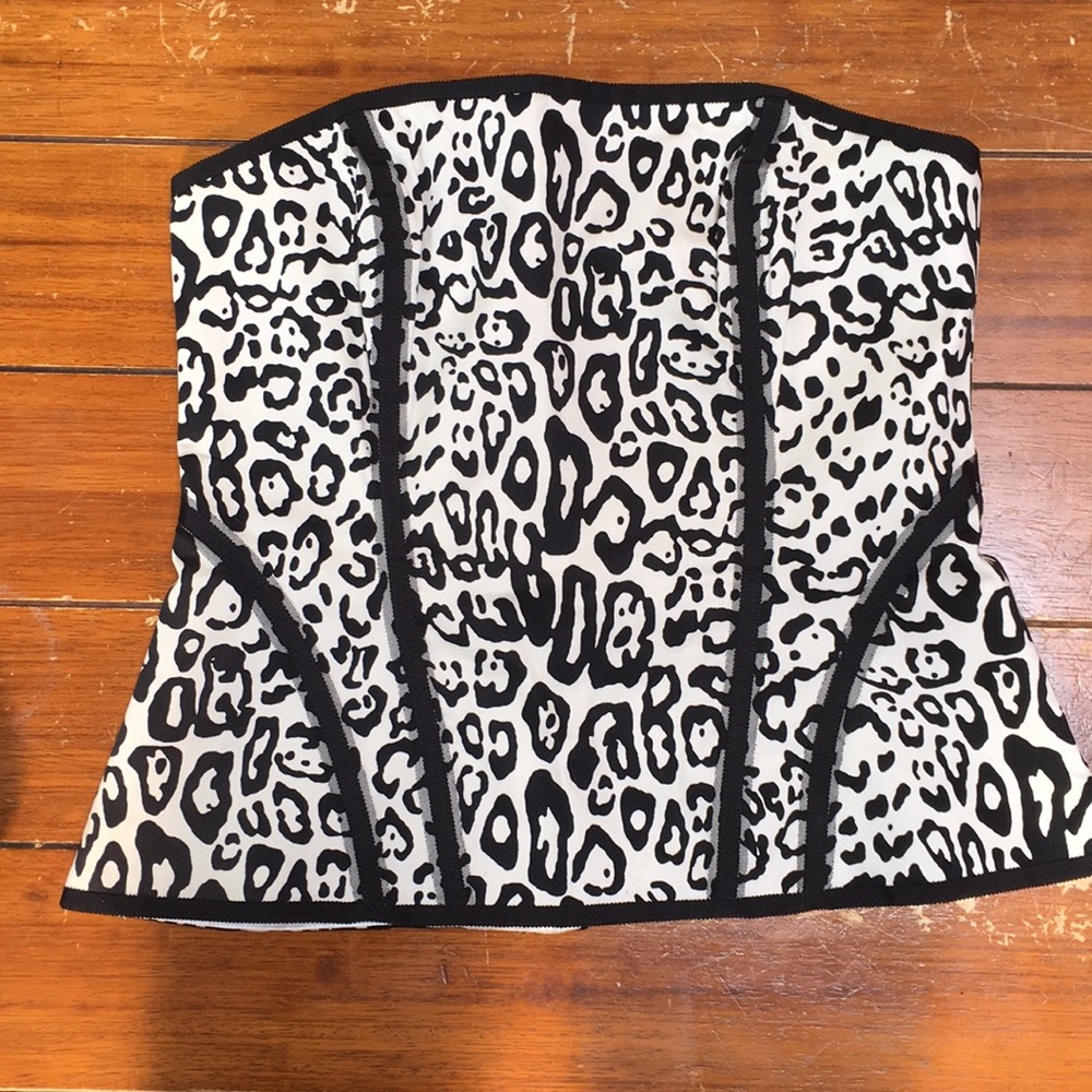 White House Black Market corset size 6